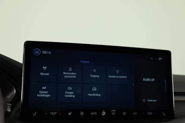 Ford Kuga (2025) thumbnail 27