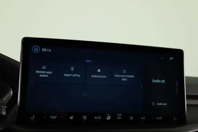 Ford Kuga (2025) thumbnail 28