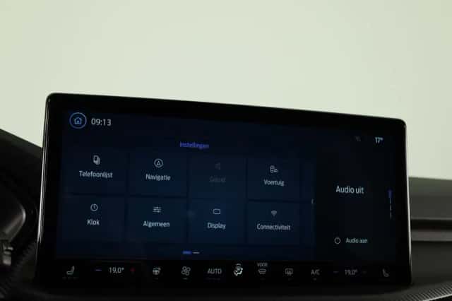 Ford Kuga (2025) thumbnail 29
