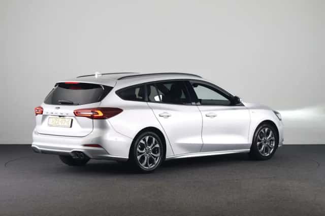 Ford Focus (2025) thumbnail 2