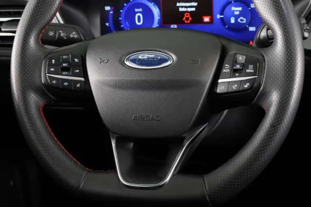 Ford Kuga (2022) thumbnail 16