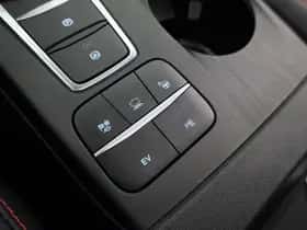 Ford Kuga (2022) thumbnail 17