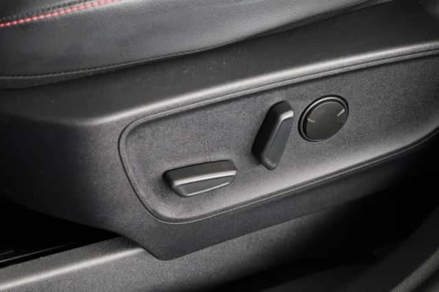 Ford Kuga (2022) thumbnail 19