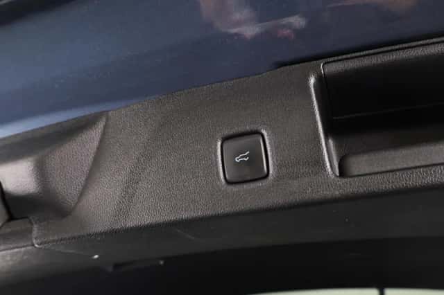 Ford Kuga (2022) thumbnail 27
