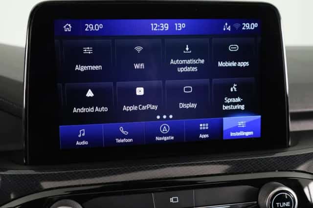 Ford Kuga (2022) thumbnail 29