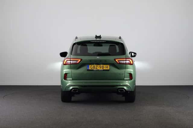 Ford Kuga (2024) thumbnail 4