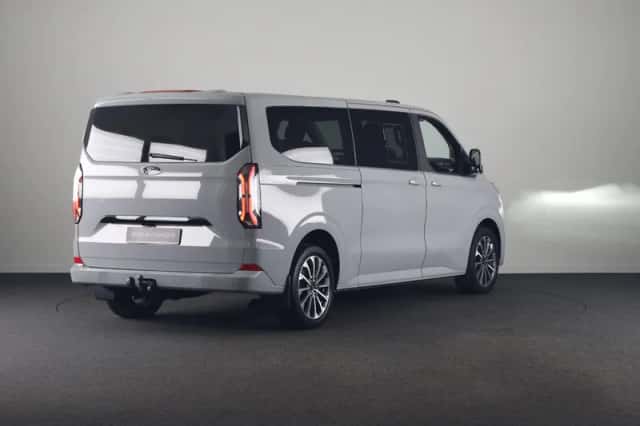 Ford Transit Custom (2024) thumbnail 2