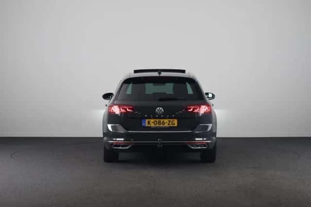 Volkswagen Passat (2020) thumbnail 6