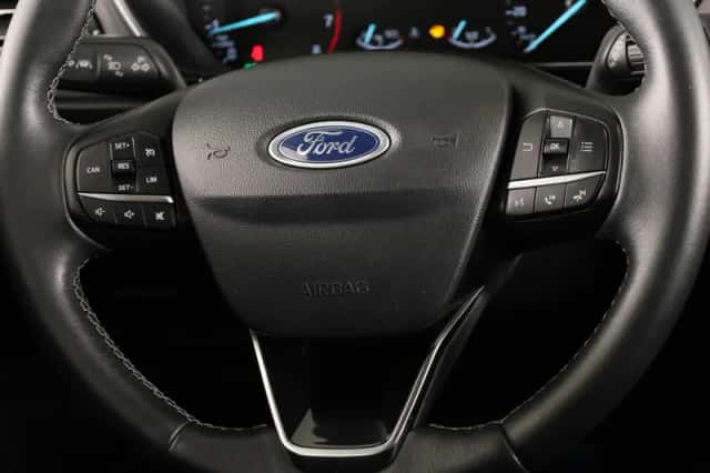 Ford Focus (2018) thumbnail 16