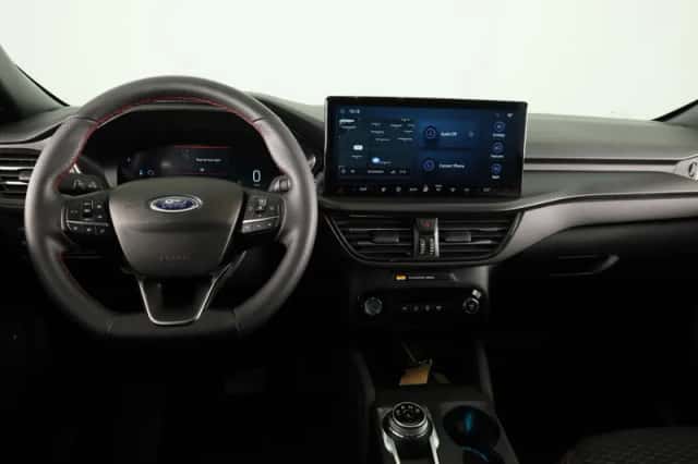 Ford Kuga (2025) thumbnail 3