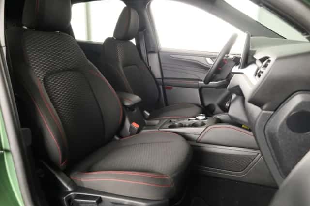 Ford Kuga (2025) thumbnail 32