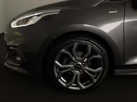 Ford Fiesta (2019) thumbnail 5