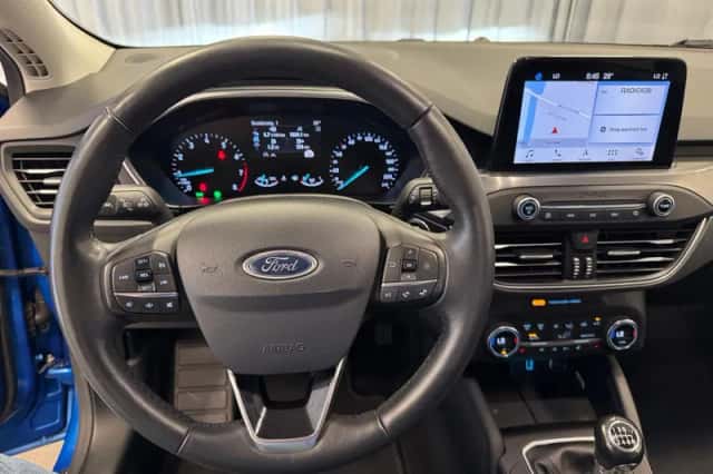 Ford Focus (2019) thumbnail 3