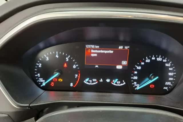 Ford Focus (2019) thumbnail 5