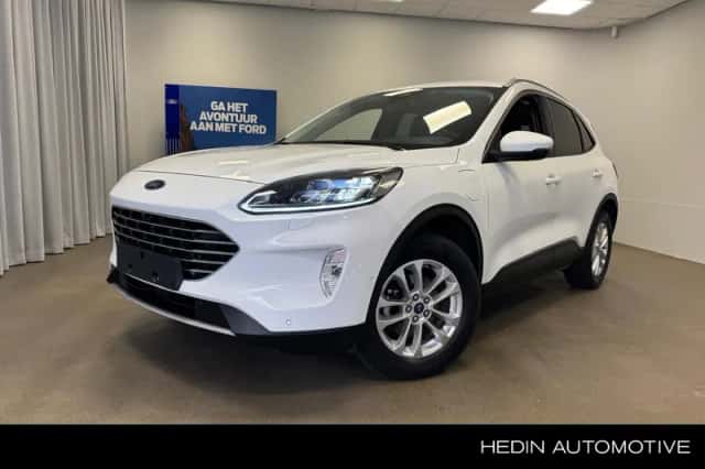 Ford Kuga (2023) thumbnail 1