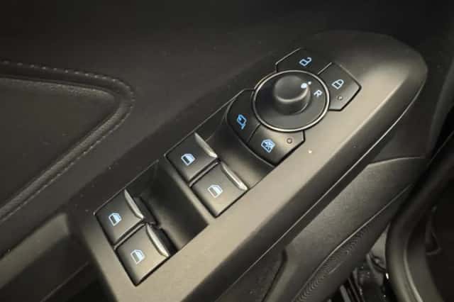 Ford Focus (2024) thumbnail 20