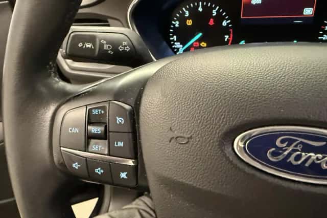 Ford Focus (2020) thumbnail 17