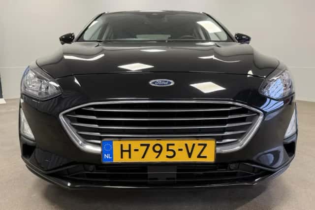 Ford Focus (2020) thumbnail 6