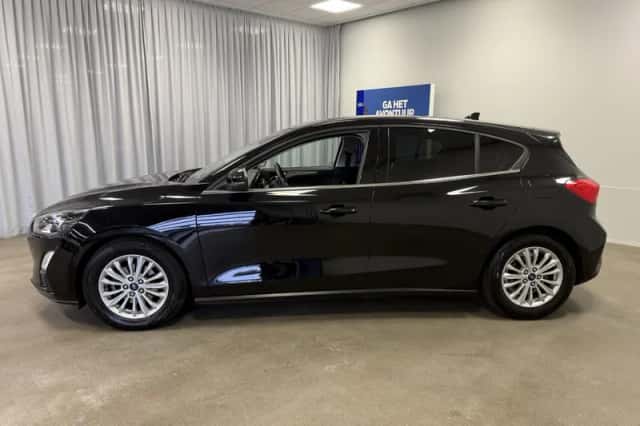 Ford Focus (2020) thumbnail 8