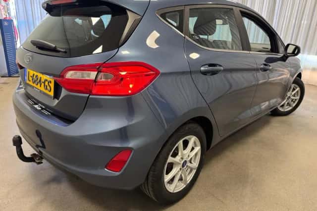 Ford Fiesta (2021) thumbnail 2