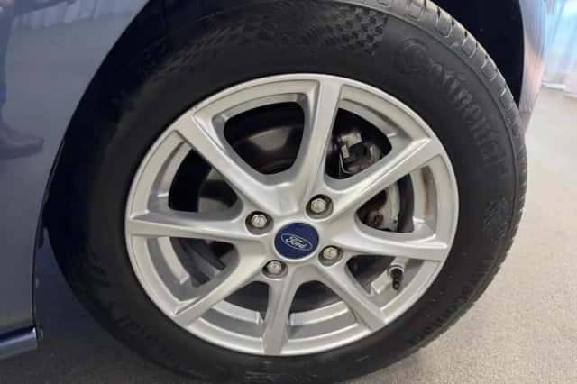Ford Fiesta (2021) thumbnail 5