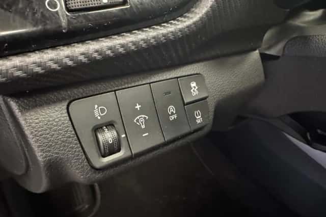 Kia Stonic (2021) thumbnail 24