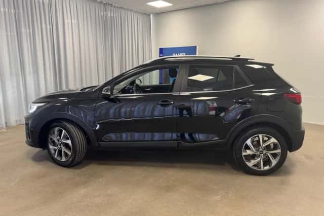 Kia Stonic (2021) thumbnail 8
