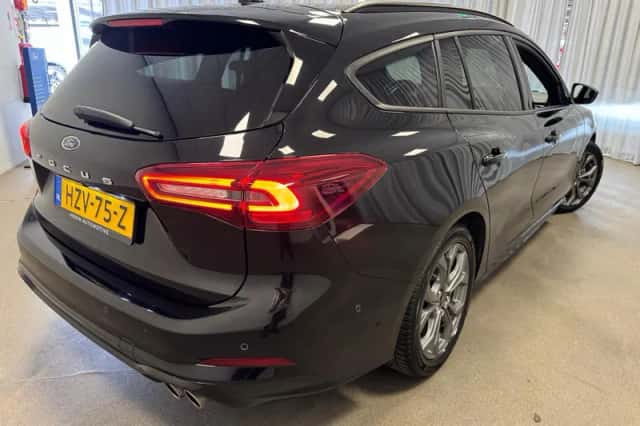 Ford Focus (2025) thumbnail 2