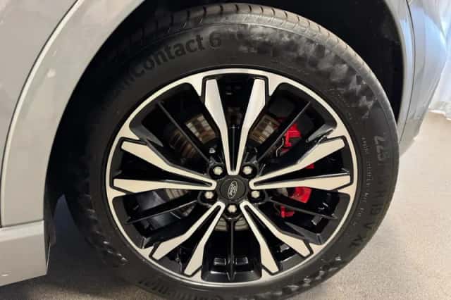 Ford Kuga (2021) thumbnail 5