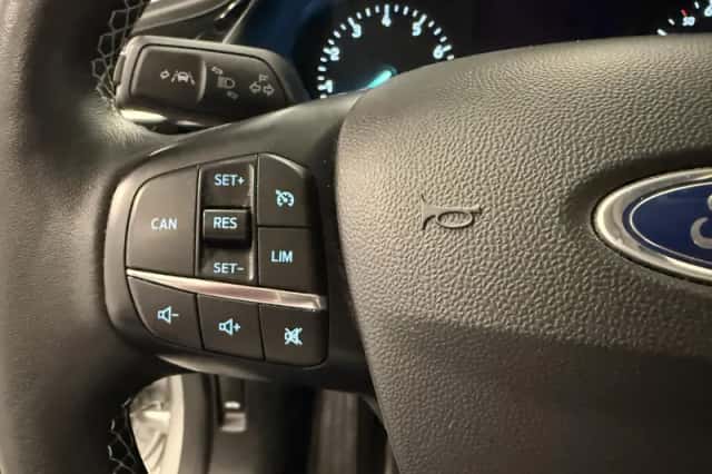 Ford Fiesta (2021) thumbnail 16