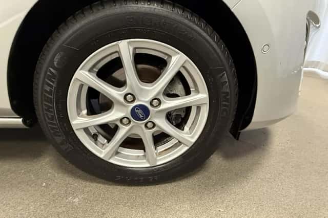 Ford Fiesta (2021) thumbnail 5