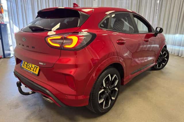 Ford Puma (2021) thumbnail 2