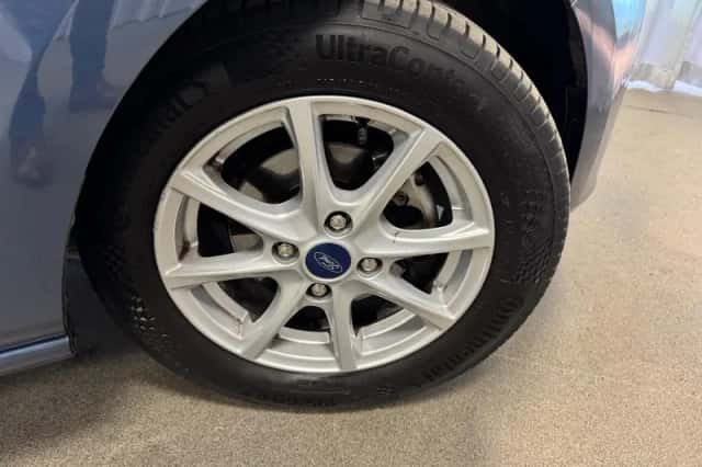 Ford Fiesta (2021) thumbnail 5