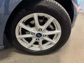 Ford Fiesta (2021) thumbnail 5