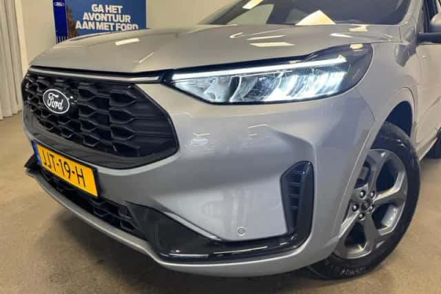 Ford Kuga (2025) thumbnail 6