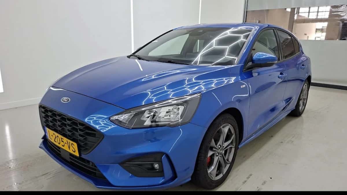 Ford Focus (2021) — foto 1