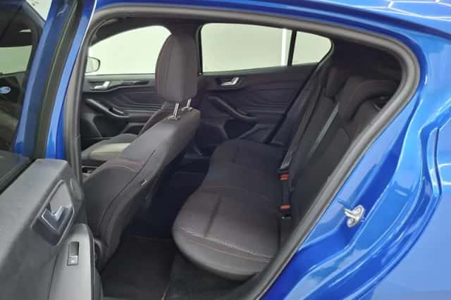 Ford Focus (2021) thumbnail 9