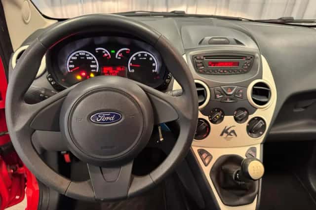 Ford Ka (2016) thumbnail 3