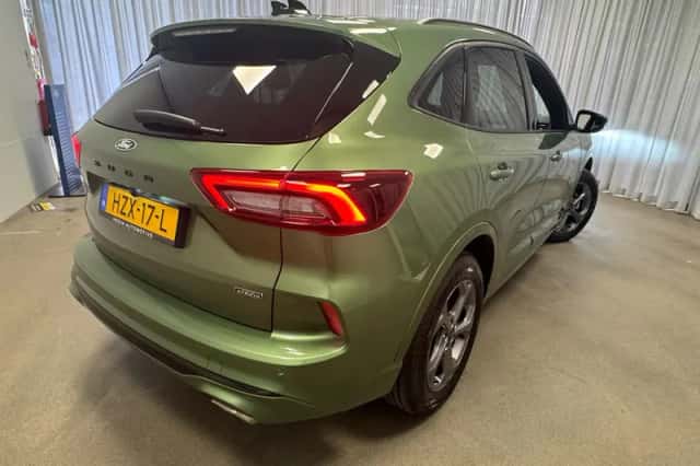 Ford Kuga (2025) thumbnail 2