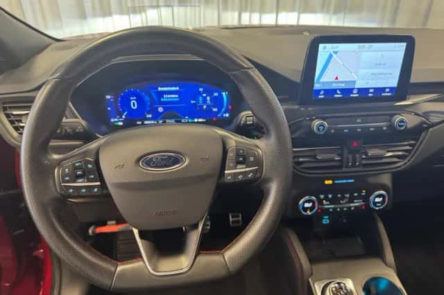 Ford Kuga (2020) thumbnail 3