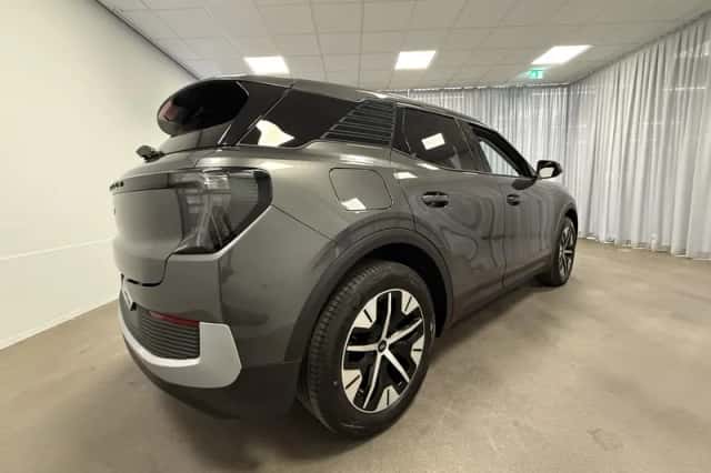 Ford Explorer (2026) thumbnail 2