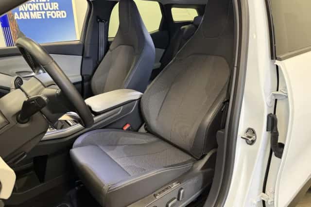 Ford Explorer (2025) thumbnail 18