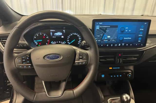 Ford Focus (2025) thumbnail 3