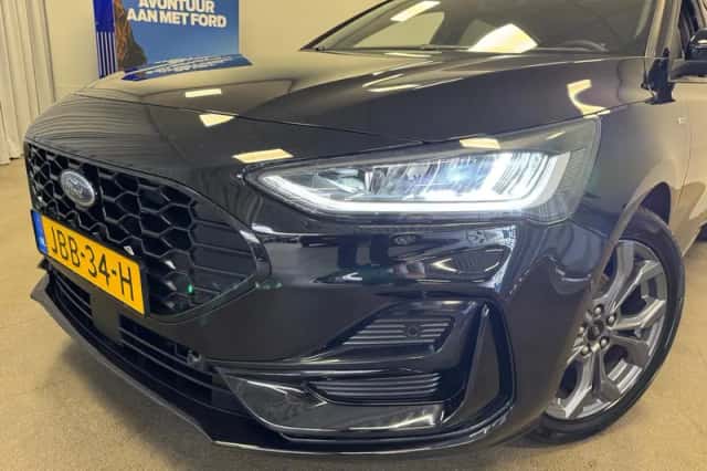 Ford Focus (2025) thumbnail 6