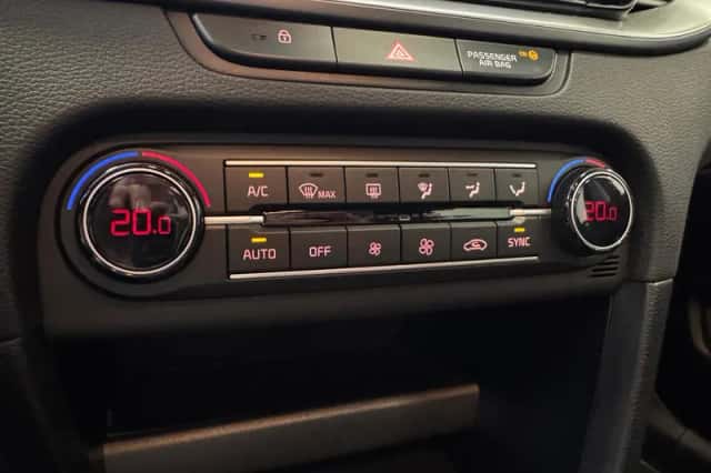 Kia Ceed Sportswagon (2024) thumbnail 15