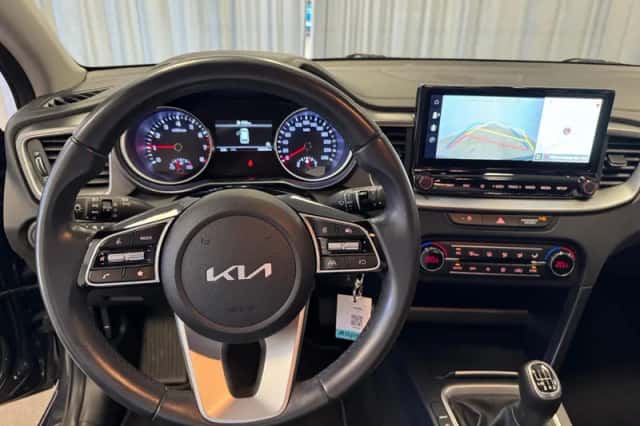 Kia Ceed Sportswagon (2024) thumbnail 3
