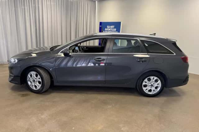Kia Ceed Sportswagon (2024) thumbnail 8
