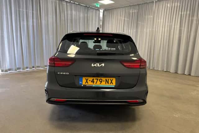 Kia Ceed Sportswagon (2024) thumbnail 9
