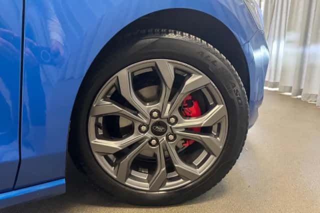 Ford Focus (2023) thumbnail 5