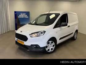 Ford Transit Courier (2022)